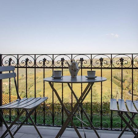 Casa Rubbo - Appartamento In Collina 'Monviso' Alba  Exteriör bild